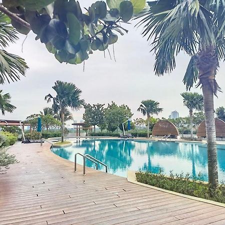 1519 Almas Suites Seaview Sunrise Netflix By Stay Nusajaya  Eksteriør bilde