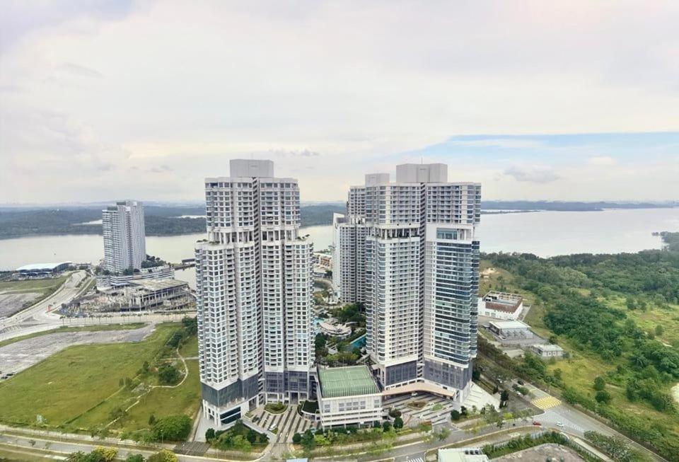 1519 Almas Suites Seaview Sunrise Netflix By Stay Nusajaya  Eksteriør bilde