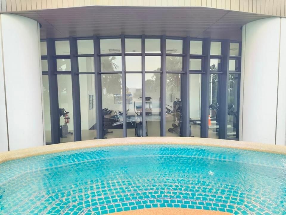 1519 Almas Suites Seaview Sunrise Netflix By Stay Nusajaya  Eksteriør bilde