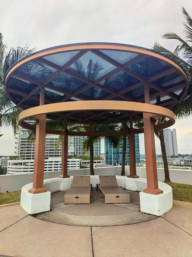 1519 Almas Suites Seaview Sunrise Netflix By Stay Nusajaya  Eksteriør bilde